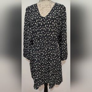 NWT Black Daisy Cutout Dress With Long Sleeves. Jolie & Joy. Summer. Fun. Flirty